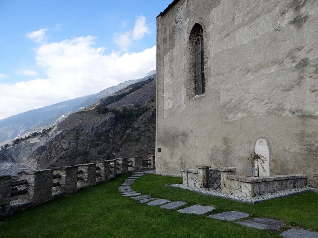 Rilke's grave in Raron, Switzerland.